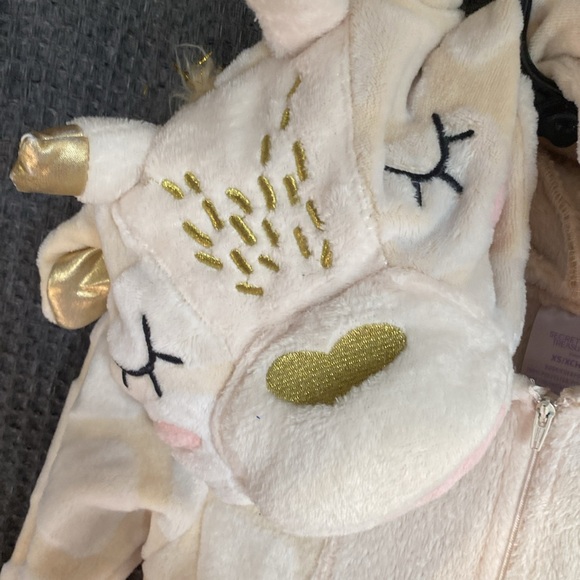 Giraffe PJs - Picture 3 of 5